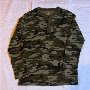 GAP Camouflage Henley Long Sleeve Tee